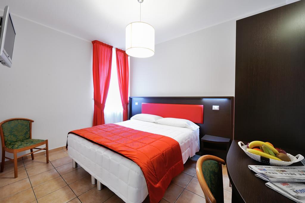 Hotel al Corso Legnano Habitación foto
